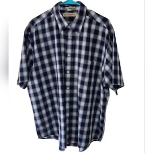 Munsingwear Wrinkle Free Men's Blue Plaid Button Down Short Sleeve Shirt